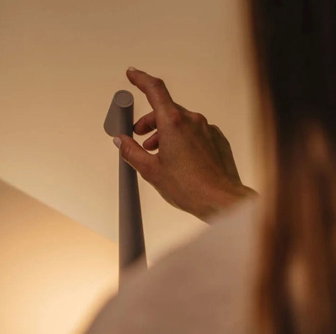Draadloze Nordic LED Tafellamp | Minimalistisch Design | Oplaadbare Sfeerlamp voor Woonkamer, Eettafel & Nachtkastje